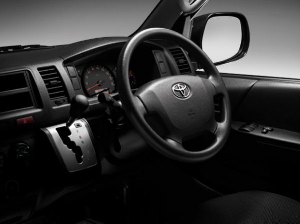 Toyota COMMUTER
