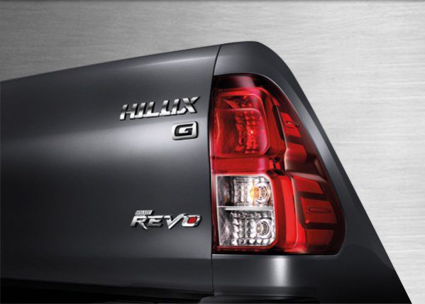 Toyota Hilux Revo Smart Cab 4x4 2.4G